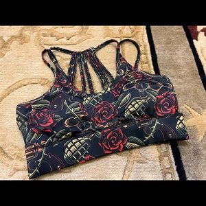 Womens small Sports Bra never worn!